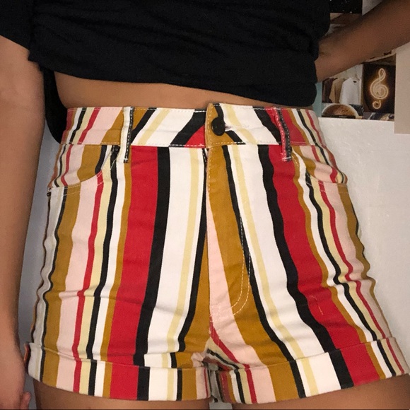 Forever 21 Pants - Multicolored shorts